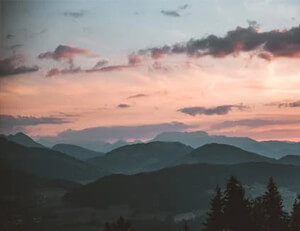 复赛重燃激情，球队展现出色发挥